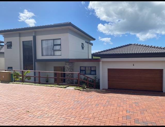 3 BEDROOM TOWNHOUSE FOR SALE IN PALM LAKES ESTATE